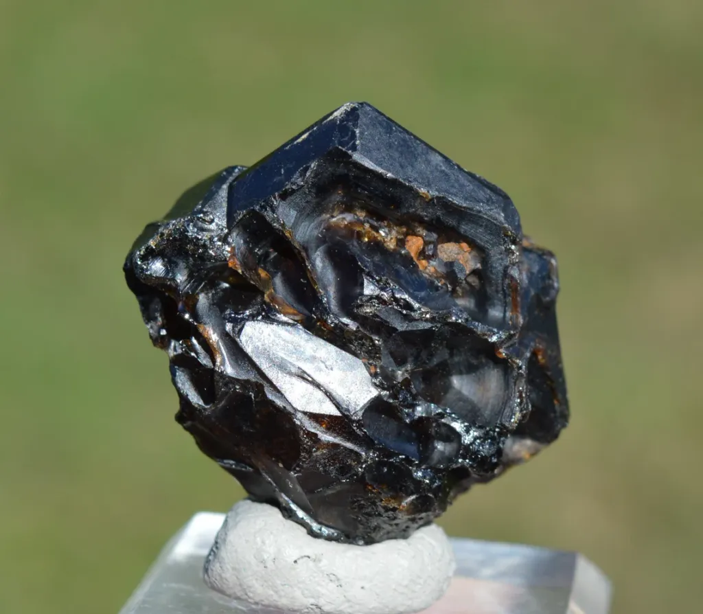 Grandite Garnet & Melanite 53 grams - Diakon, Bafoulabé Circle, Kayes Region, Mali - image 9