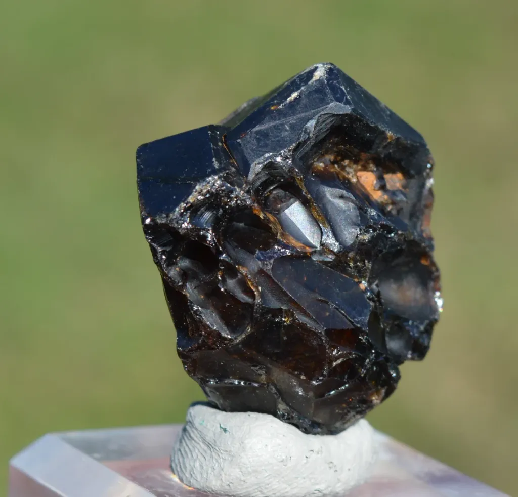 Grandite Garnet & Melanite 53 grams - Diakon, Bafoulabé Circle, Kayes Region, Mali - image 2