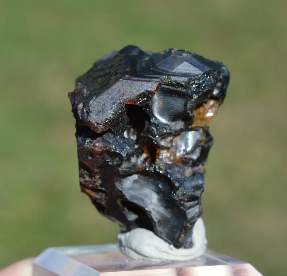 Grandite Garnet & Melanite 68 grams - Diakon, Bafoulabé Circle, Kayes Region, Mali - image 6