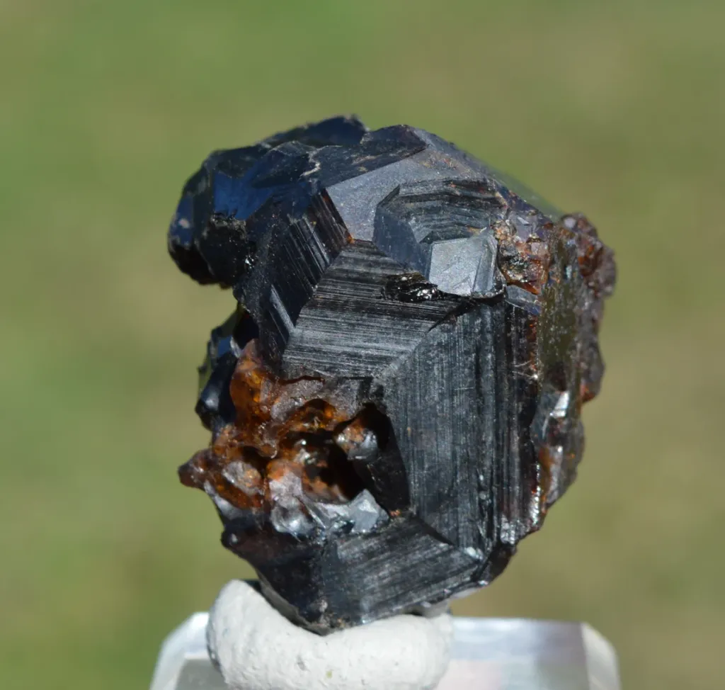Grandite Garnet & Melanite 68 grams - Diakon, Bafoulabé Circle, Kayes Region, Mali image