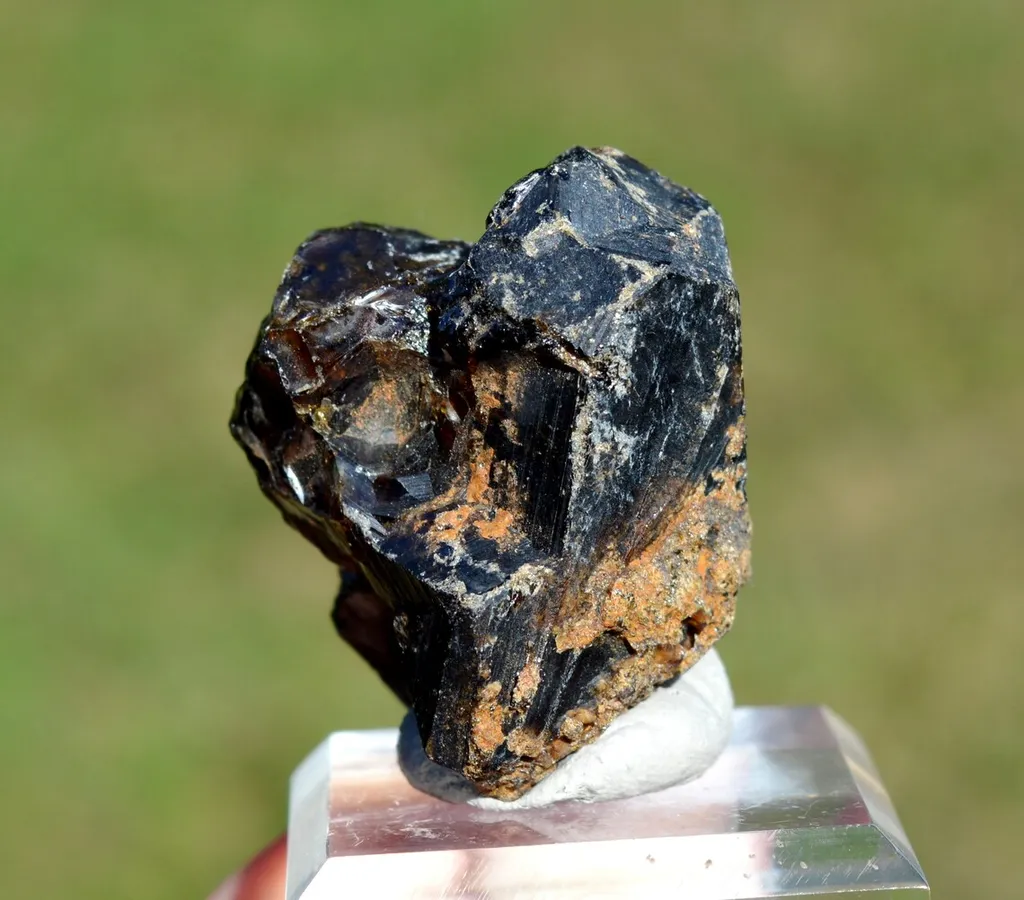 Grandite Garnet & Melanite 76 grams - Diakon, Bafoulabé Circle, Kayes Region, Mali - image 7