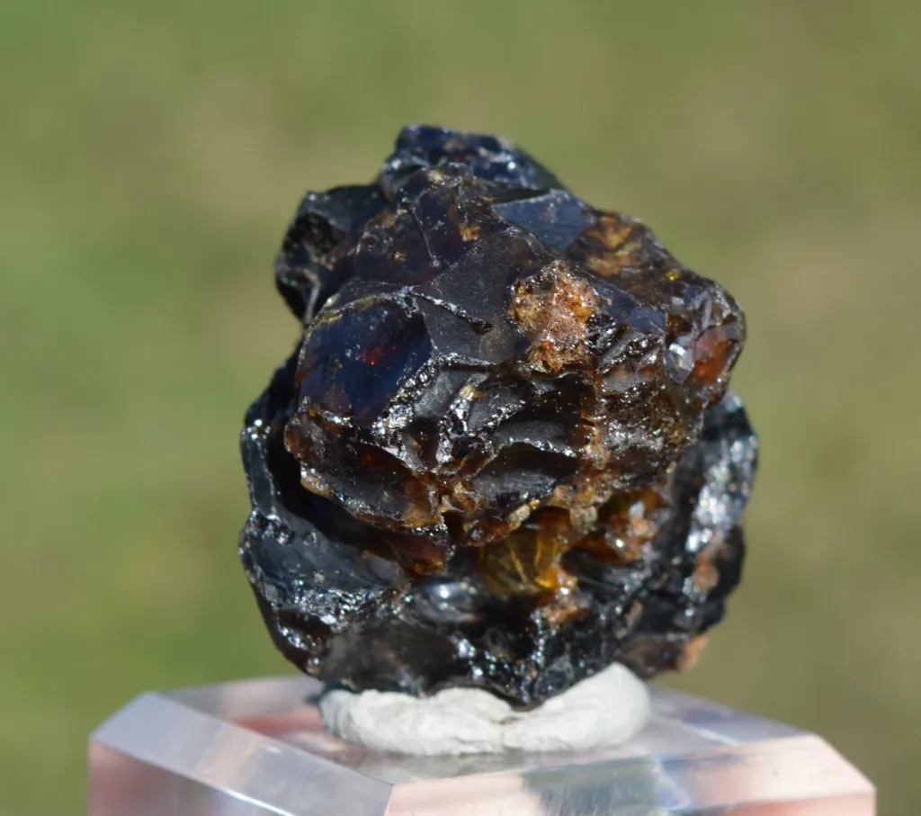 Grandite Garnet & Melanite 76 grams - Diakon, Bafoulabé Circle, Kayes Region, Mali - image 2
