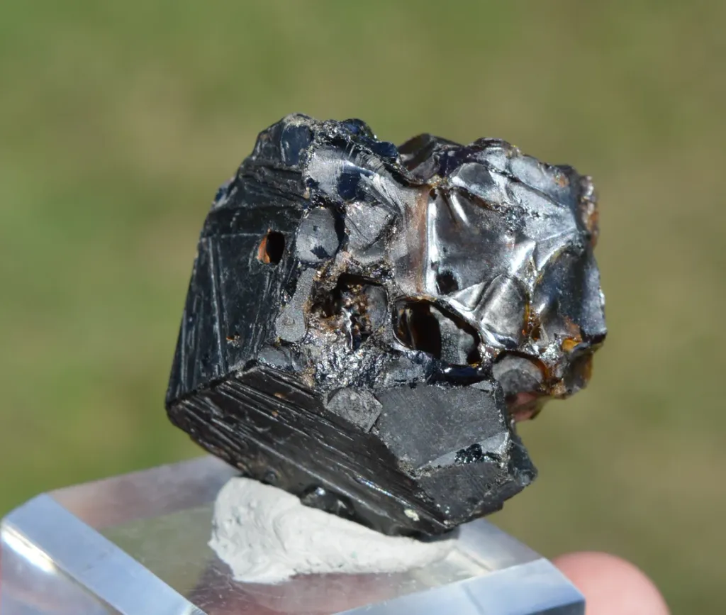Grandite Garnet & Melanite 76 grams - Diakon, Bafoulabé Circle, Kayes Region, Mali - image 4