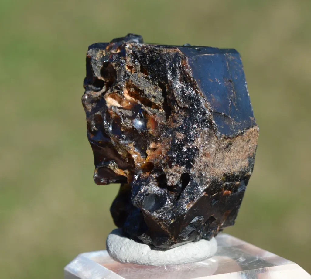 Grandite Garnet & Melanite 92 grams - Diakon, Bafoulabé Circle, Kayes Region, Mali - image 8