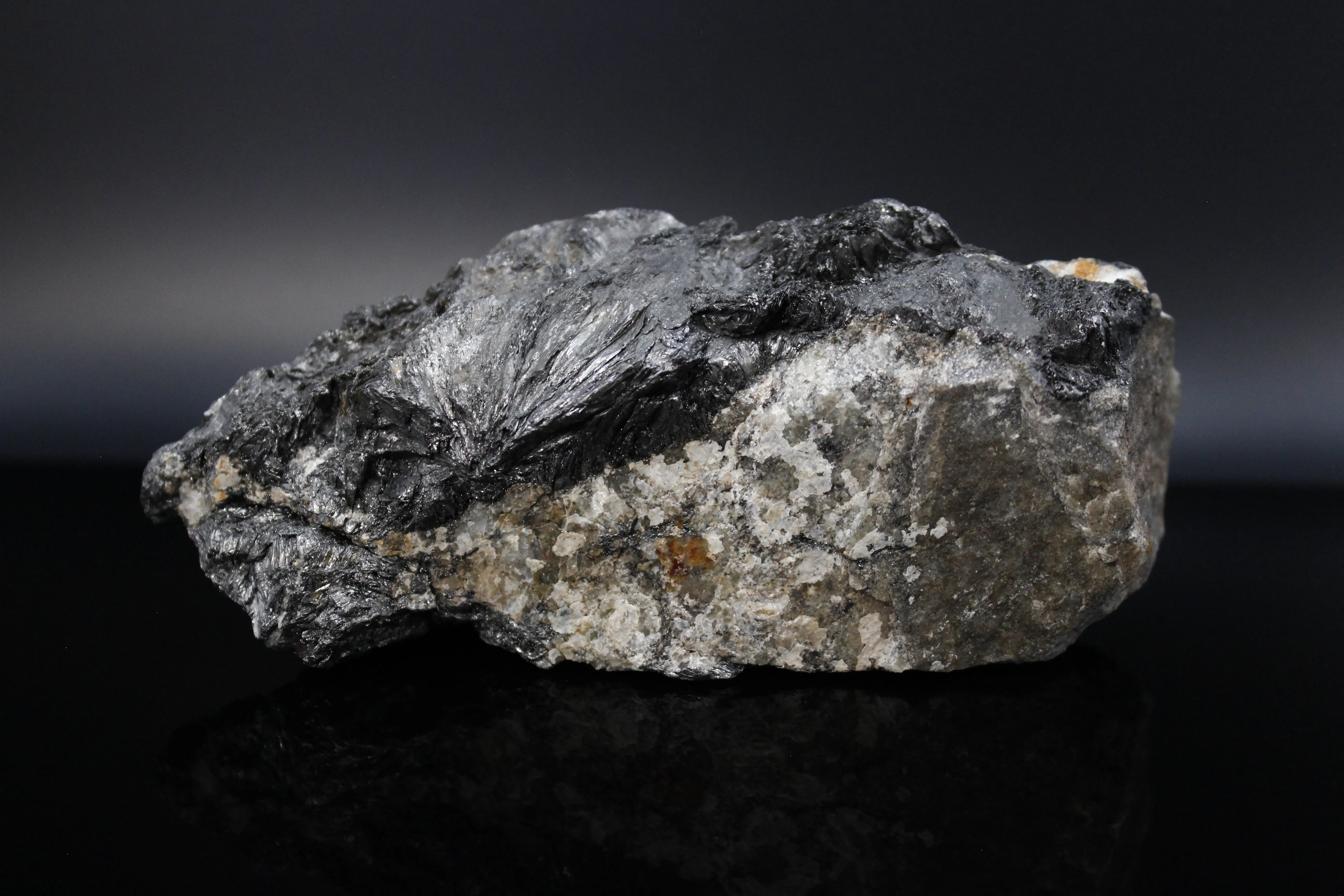 Graphite seam, Montana - image 1