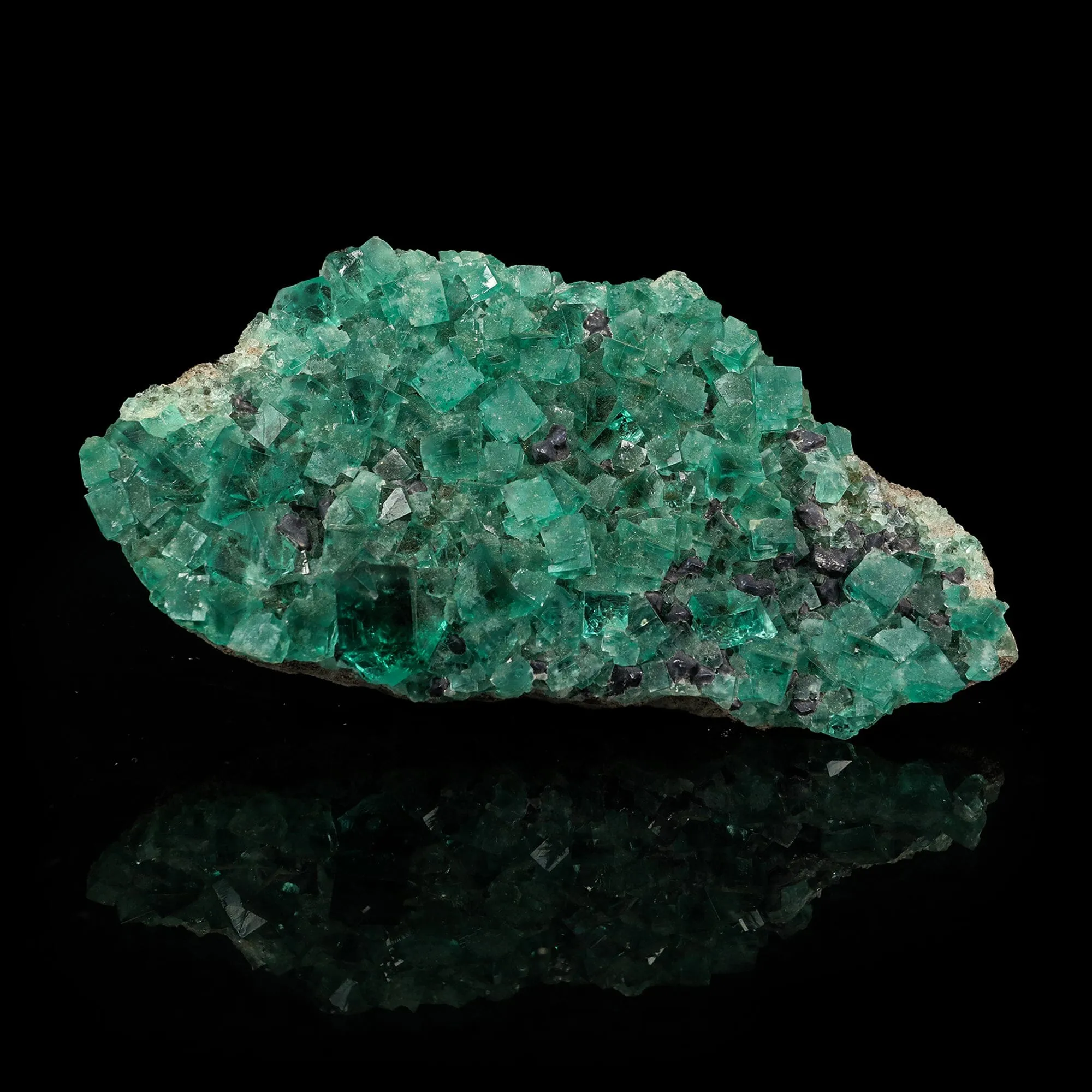 Greeen Fluorite Natural mineral Specimen - image 1