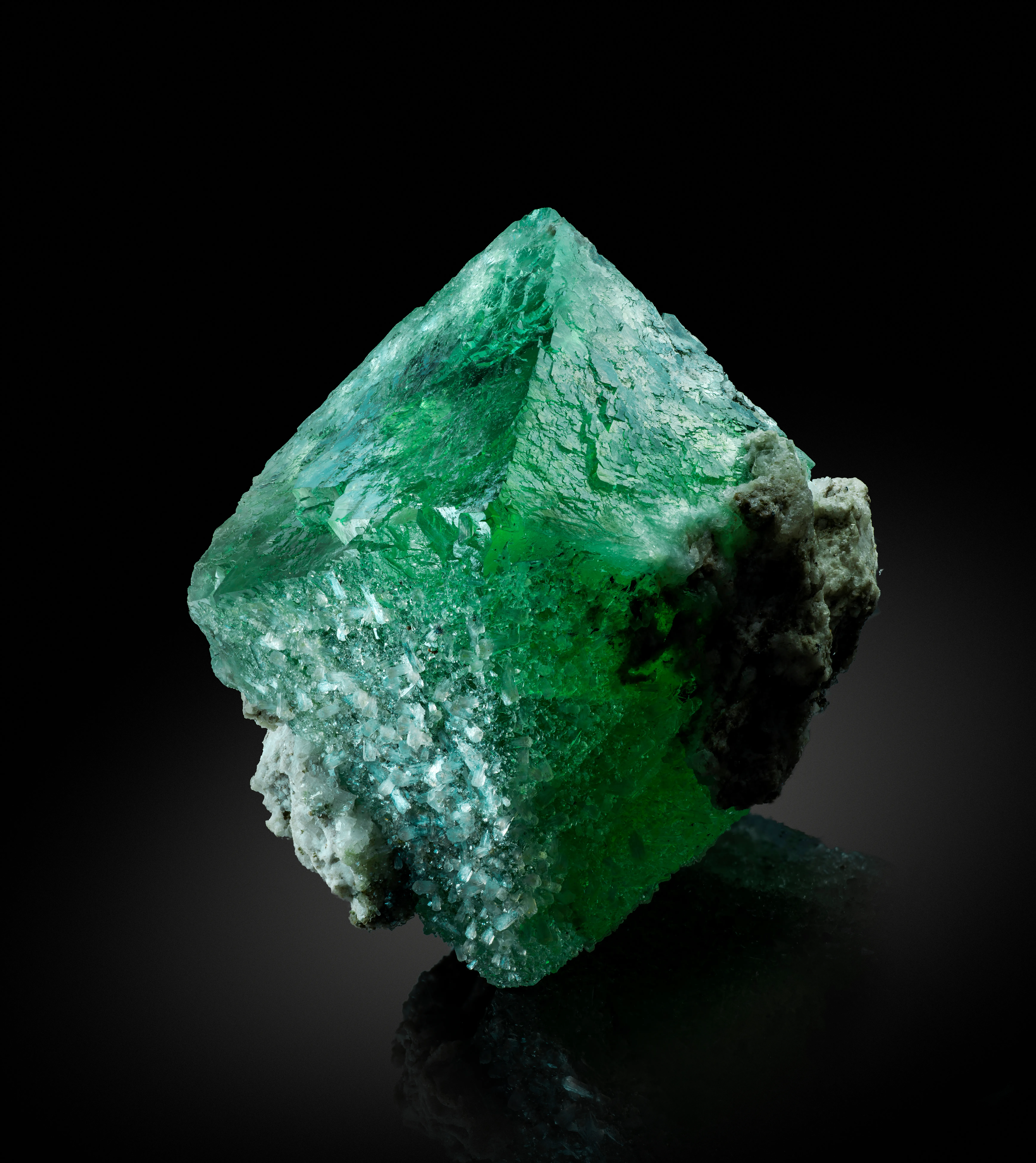 GREEN (!) ALPINE (!) Fluorite - image 3