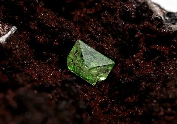 GREEN Anglesite on Goethite - image 1
