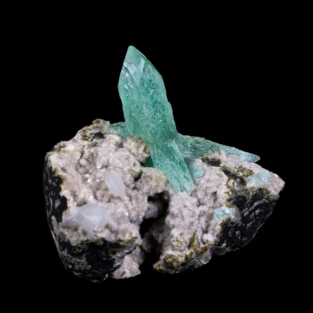 Green Apophyllite Crystal on Stilbite , Heulandite Matrix | Rare Indian Zeolite Specimen | Sharp Terminated Apophyllite Formation - image 2