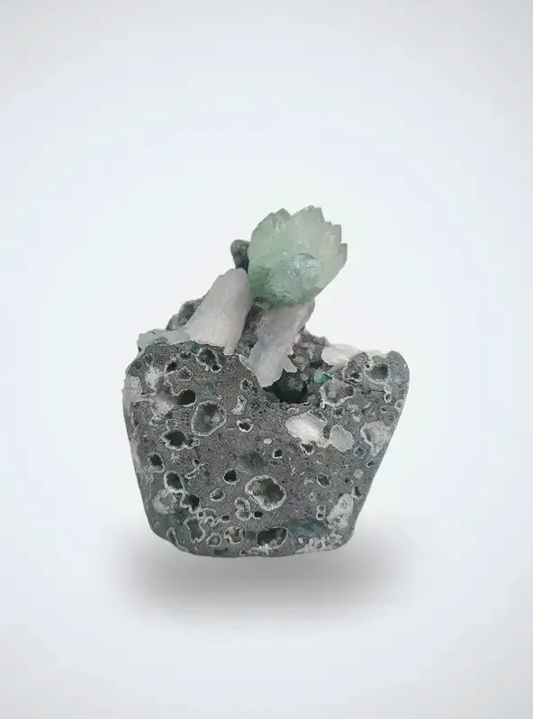 Green Apophyllite image