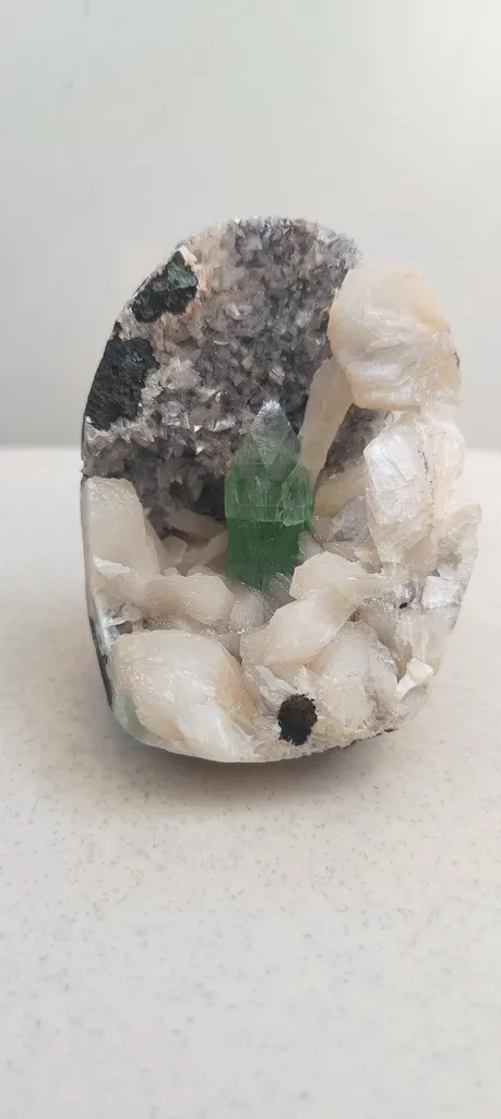 Green Apophyllite from India, Madhya Pradesh, Khadakwani - image 6