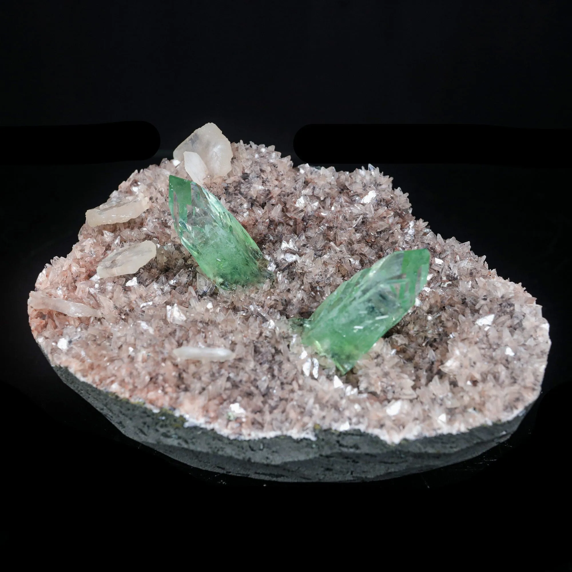 Green Apophyllite sharp terminated Natural Mineral Specimen - image 8