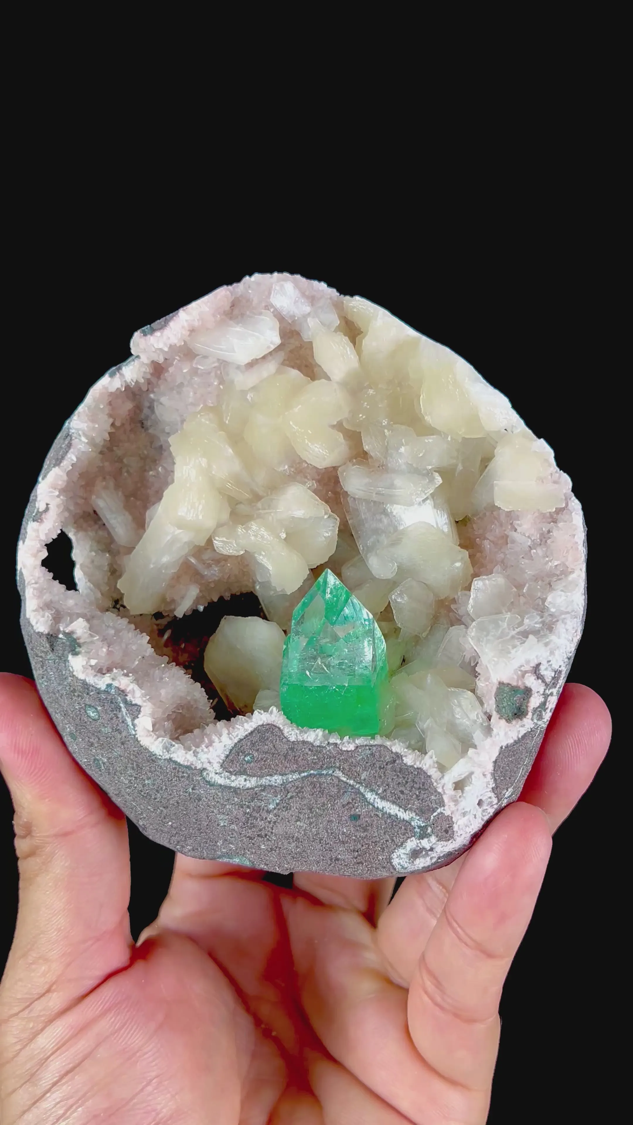 Green Apophyllite sharp terminated Natural Mineral Specimen USA - image 9