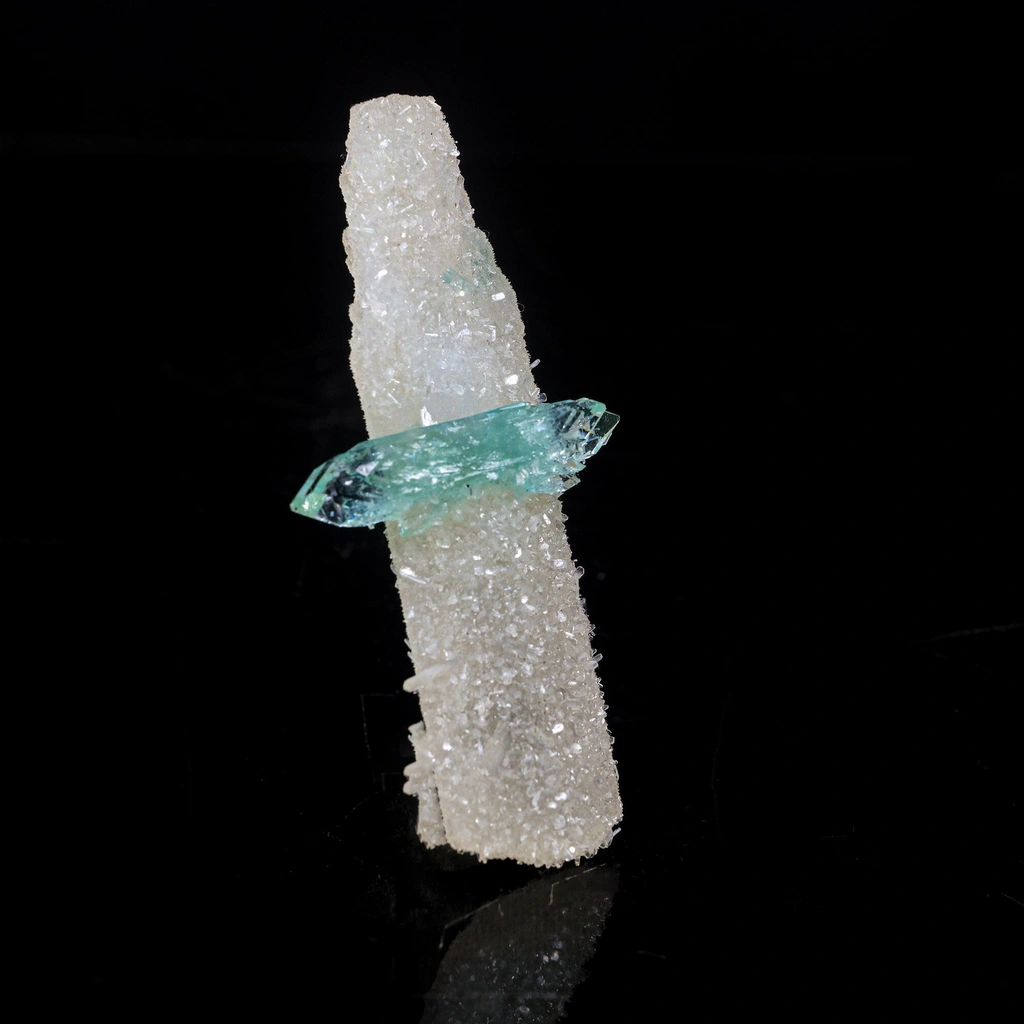 Green Apophyllite with Coated Calcite Rare Bat Formation Natural Mineral Specimen - image 2