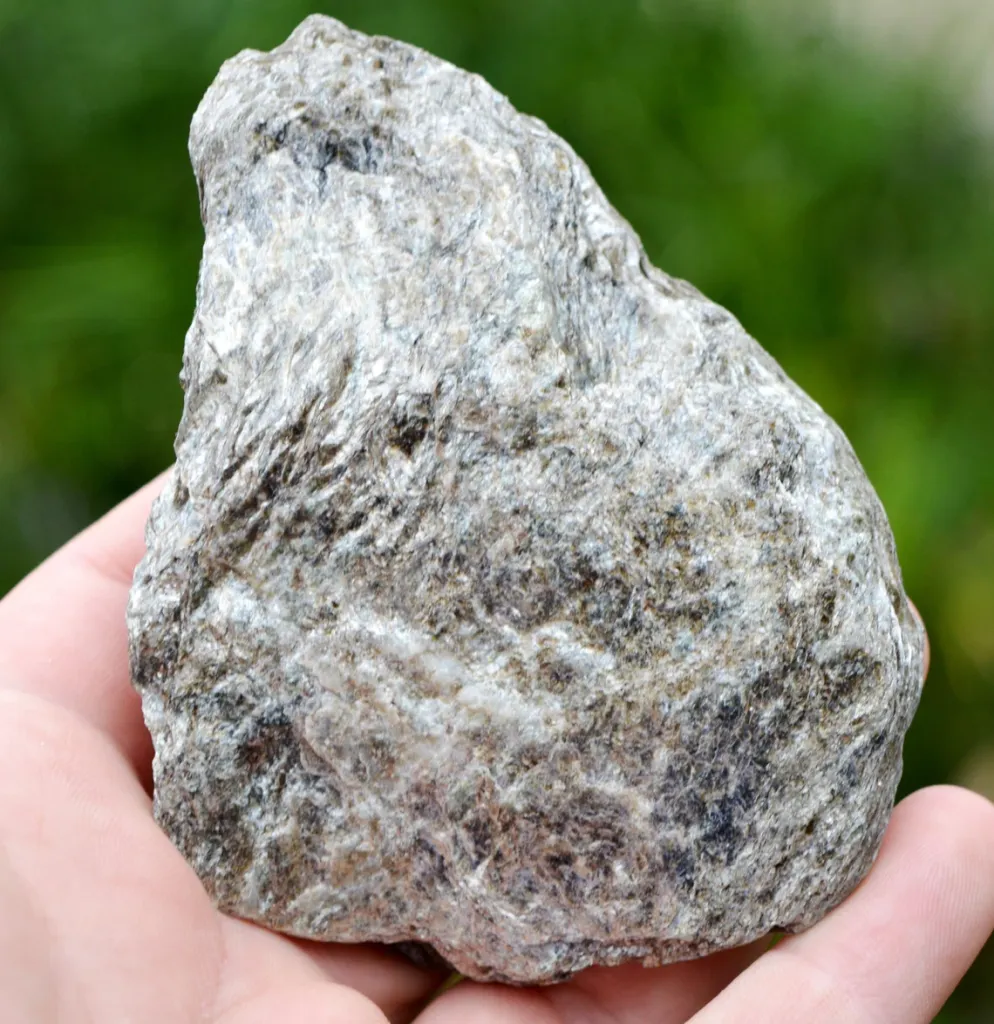 Green Beryl. Emerald & Mica Schist 229 grams - Kessel gorge, Zell am See District, Salzburg, Austria - image 5