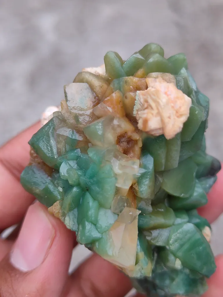 Green Calcite With Heulandite Natural mineral - image 6