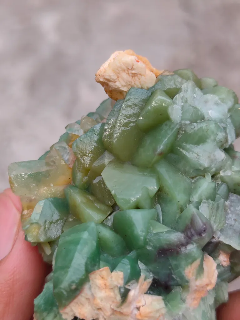 Green Calcite With Heulandite Natural mineral - image 5