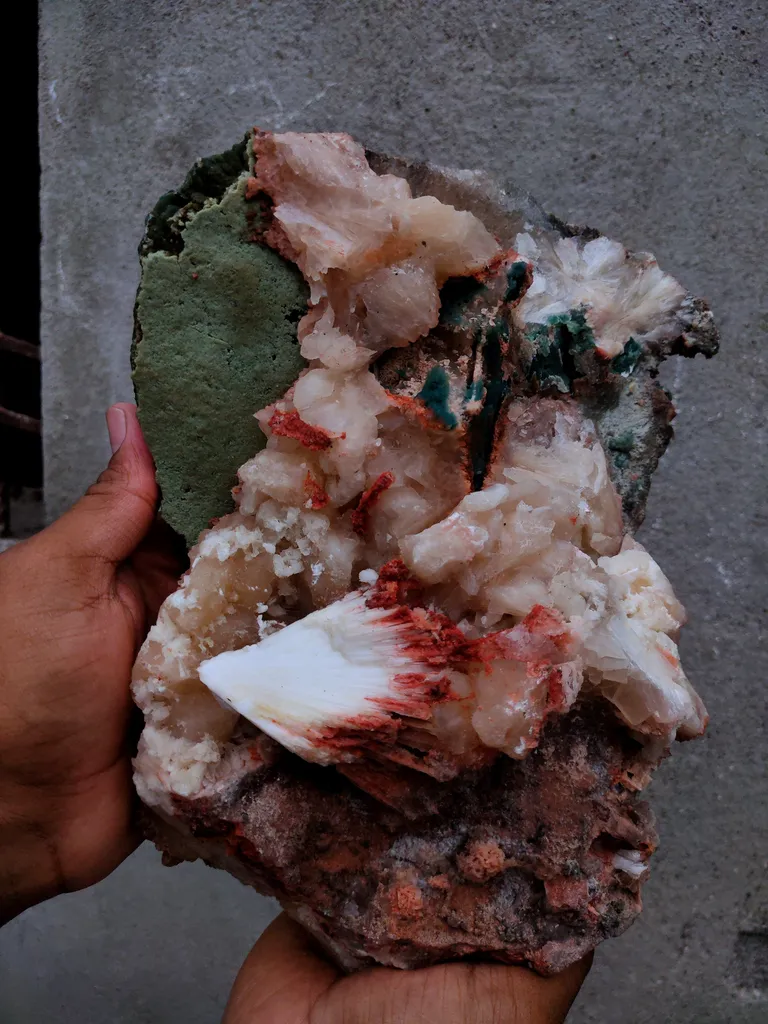 Green Calcite with Orange Stilbite and Scolecite Natural mineral Specimen From India - image 5