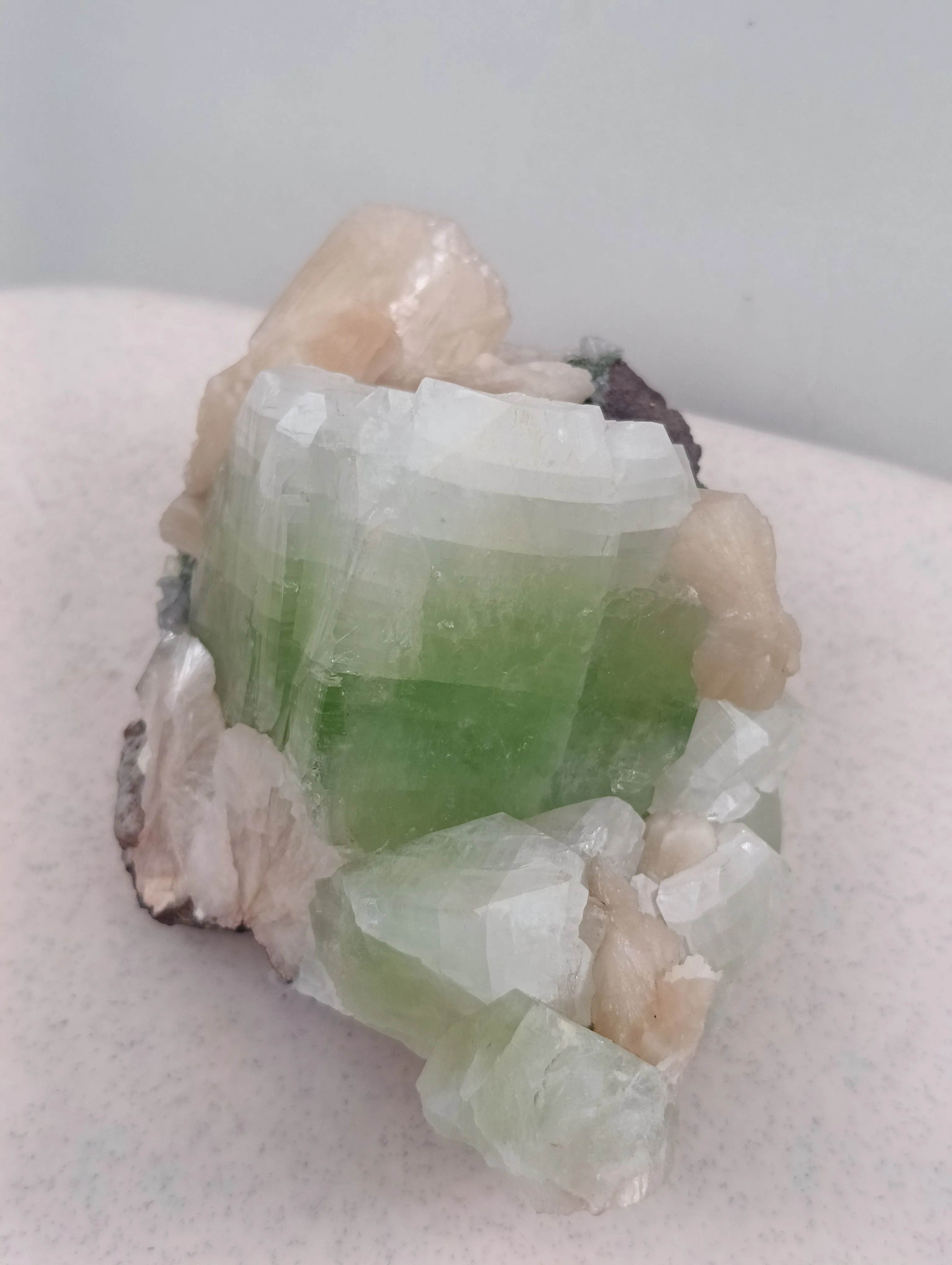 Green cut point Apophyllite stilbite - image 4