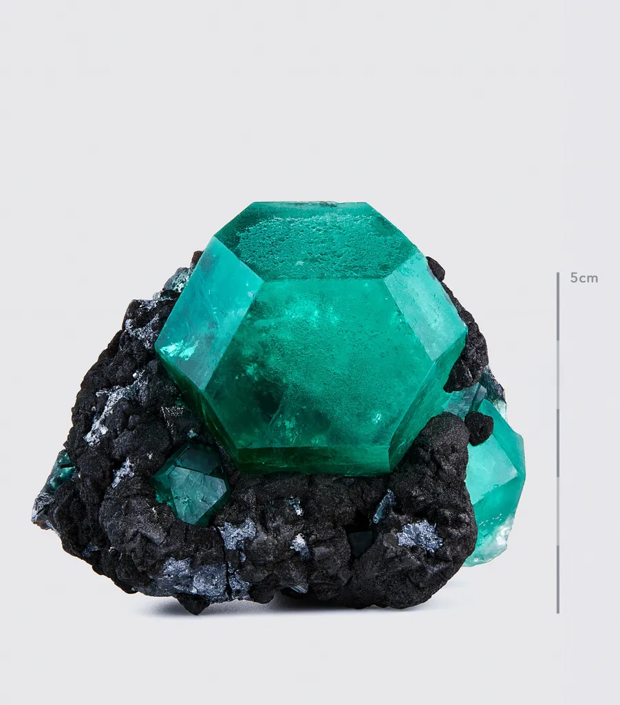 Green Fluorite on Sphalerite & Geocronite image