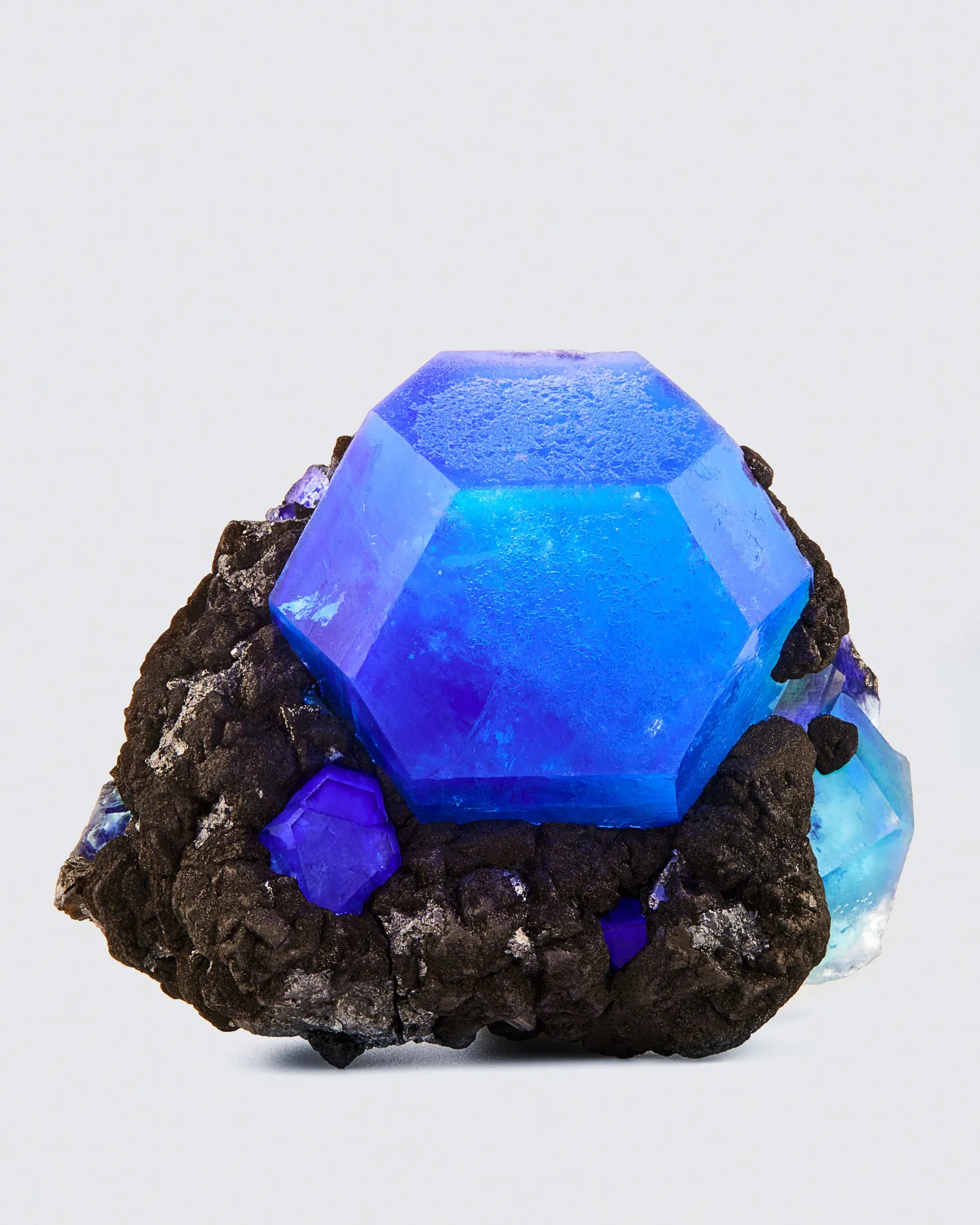 Green Fluorite on Sphalerite & Geocronite - image 3