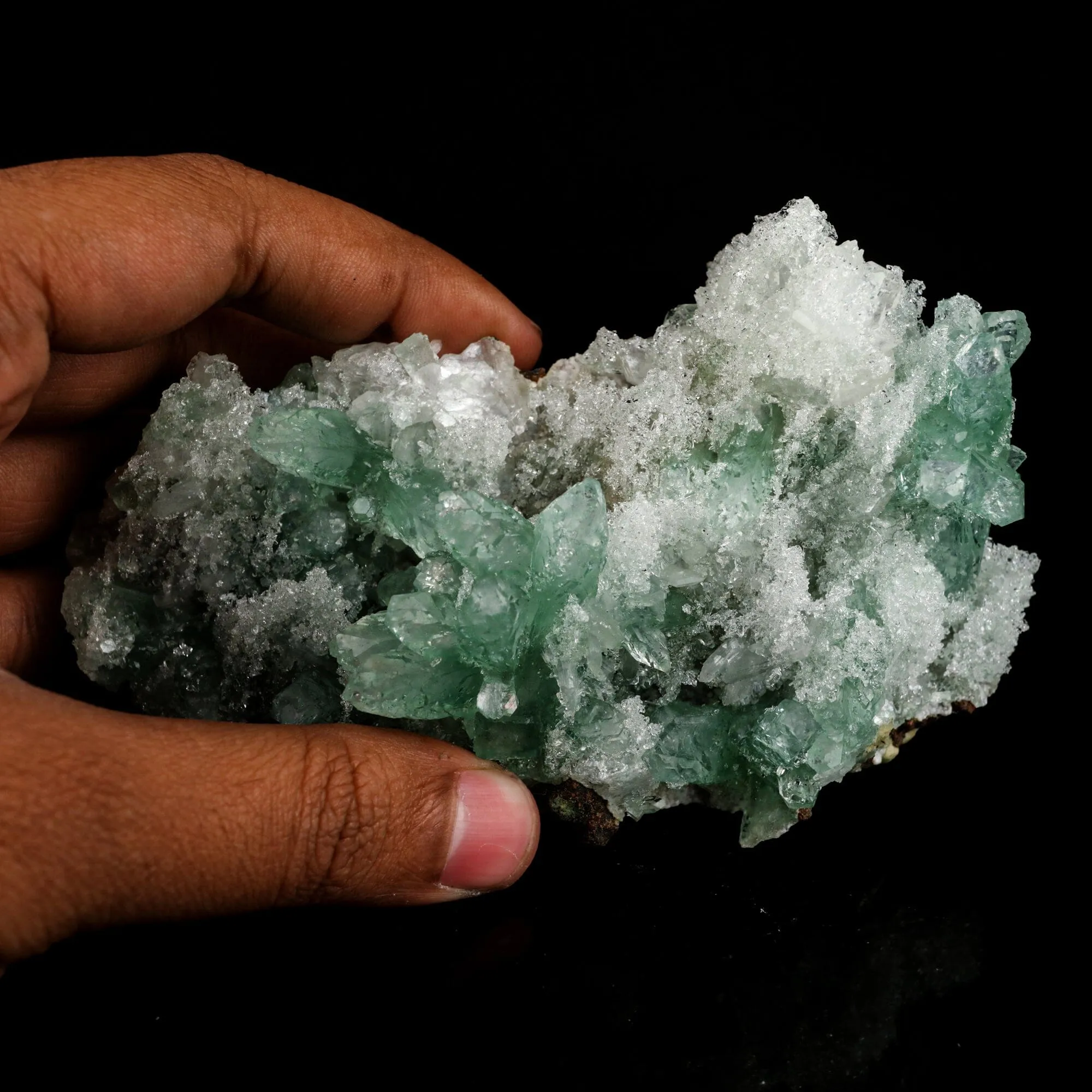 Green Gemmy Apophyllite Natural Mineral Specimen - image 4