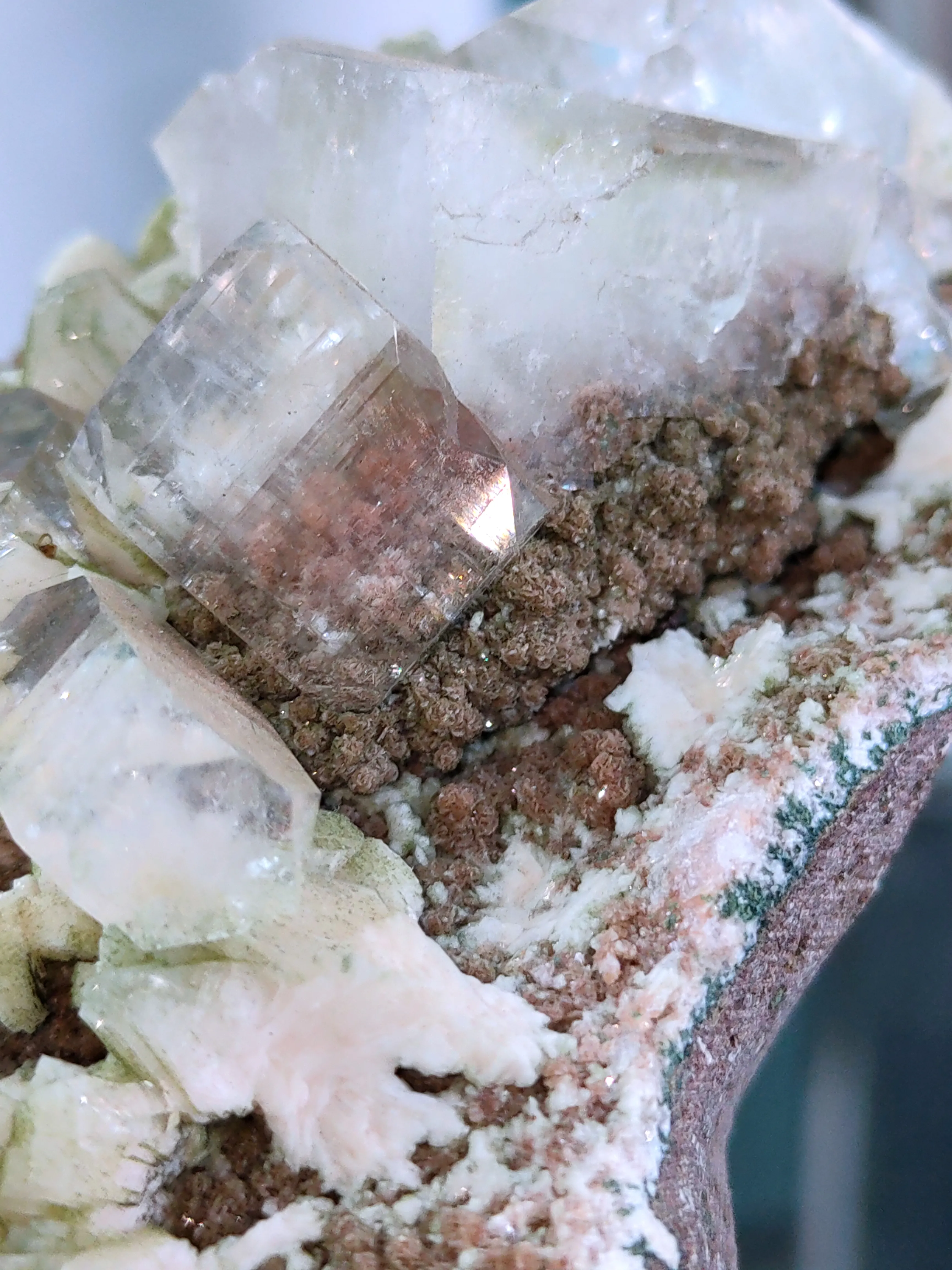 Green Heulandite with Apophyllite with Chalcedony - image 3