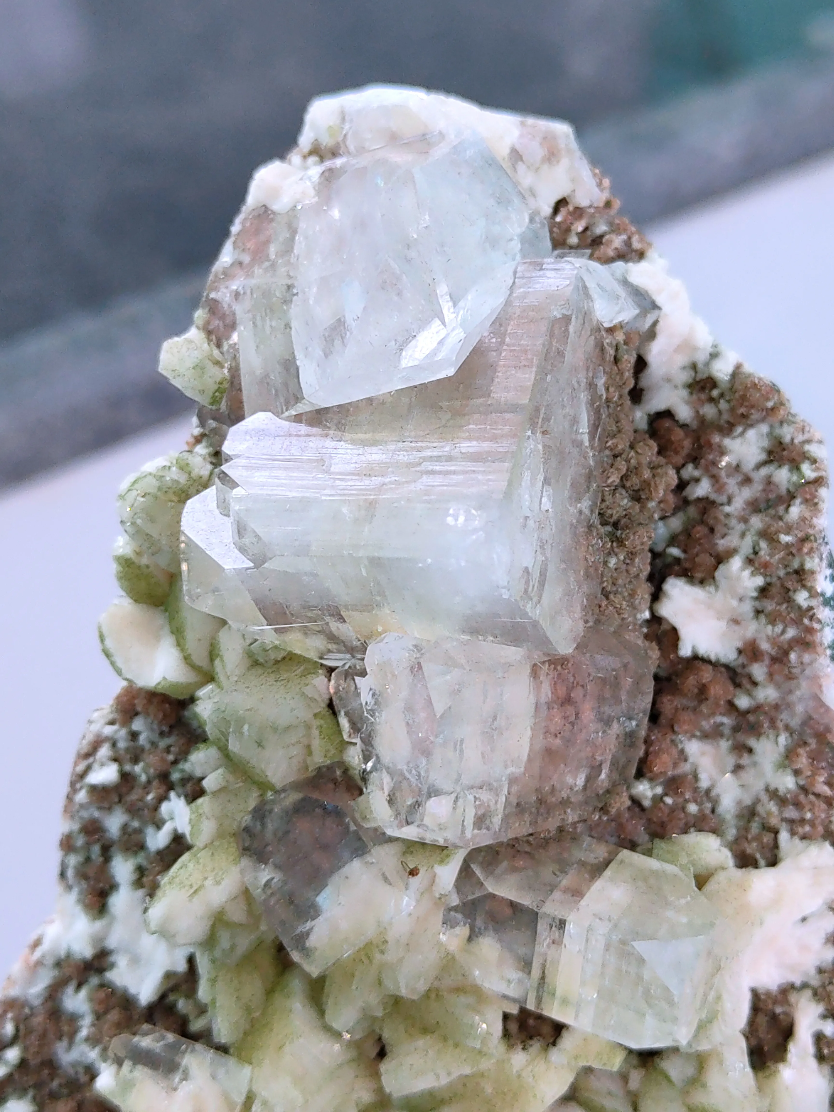 Green Heulandite with Apophyllite with Chalcedony - image 3