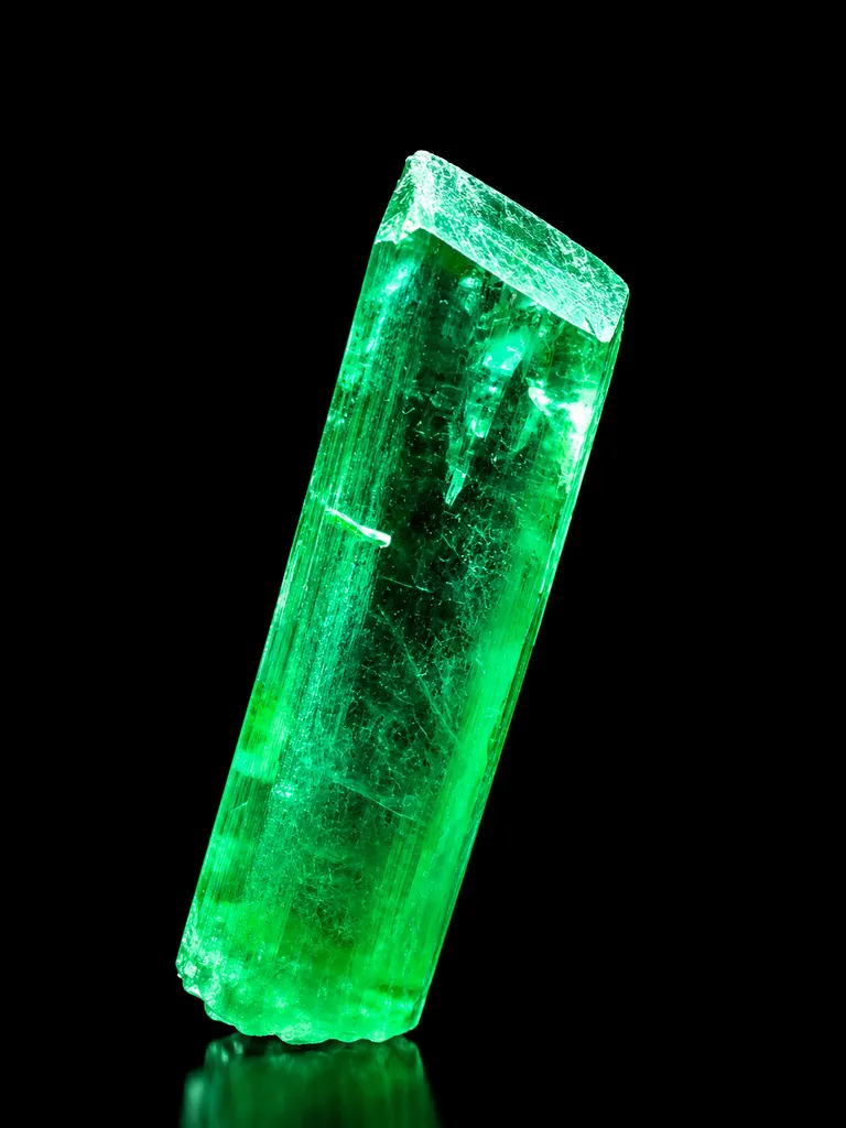 Green Hiddenite Var Kunzite Crystal - image 4
