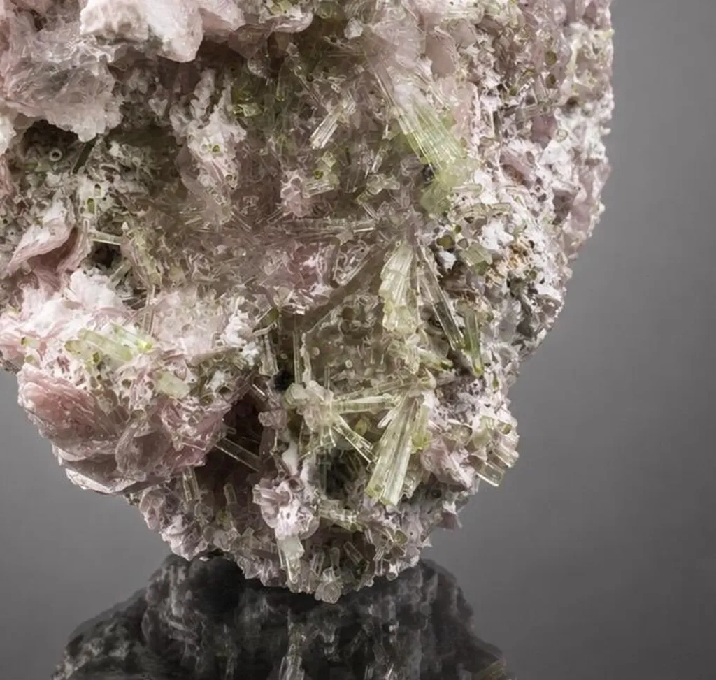 Green Tourmaline Bunch with Rare Etched Pollucite on Pink Lepidolite from Pakistan - image 7