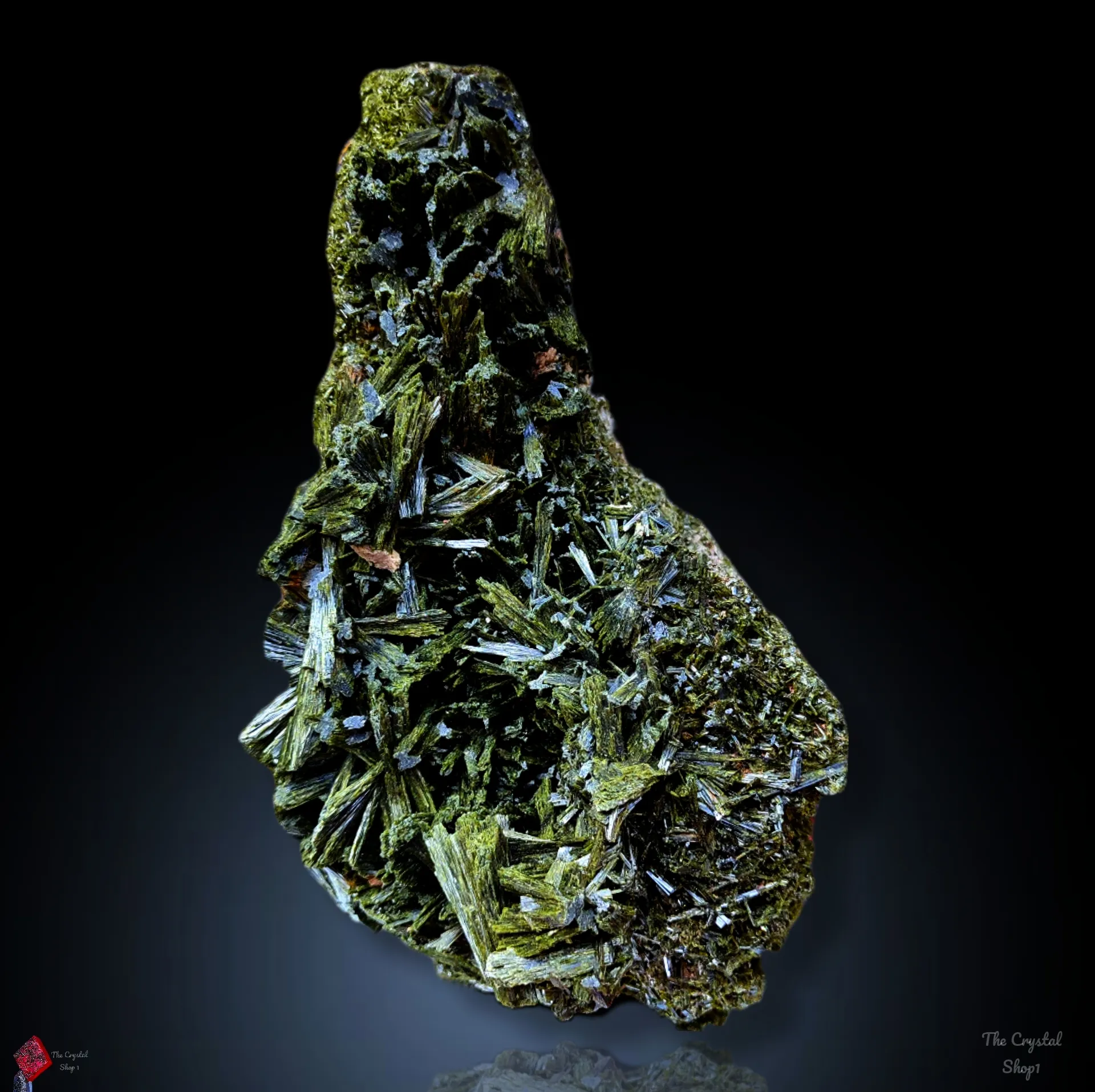 Green Tourmaline Natural Mineral Specimen - image 4