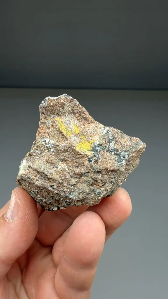 Greenockite with Andradite - image 2
