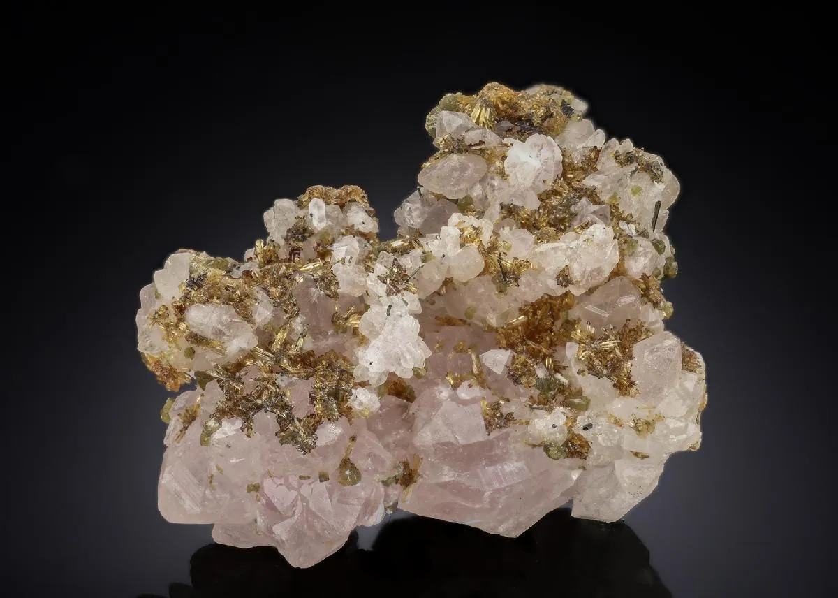 GREIFENSTEINITE with ZANAZZIITE Eosphorite and Rose Quartz - image 1