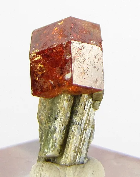 Grossular, Diopside image