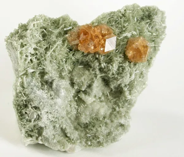 Grossular, Diopside image