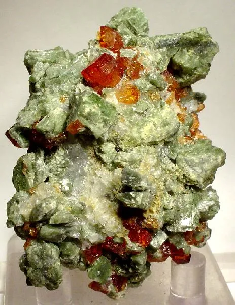 Grossular, Diopside image