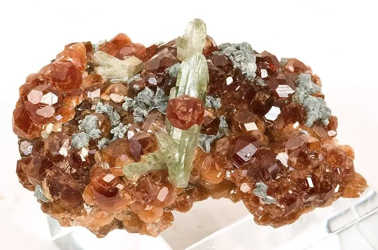 Grossular, Diopside image