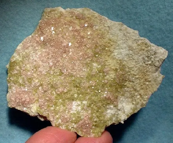 Grossular, Diopside, Pectolite image
