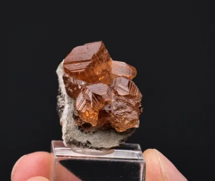 Grossular from Jeffrey Mine, Québec, Canada