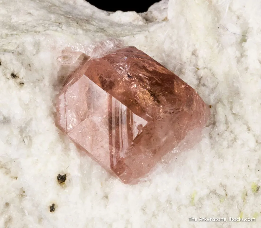 Grossular Garnet (pink) image