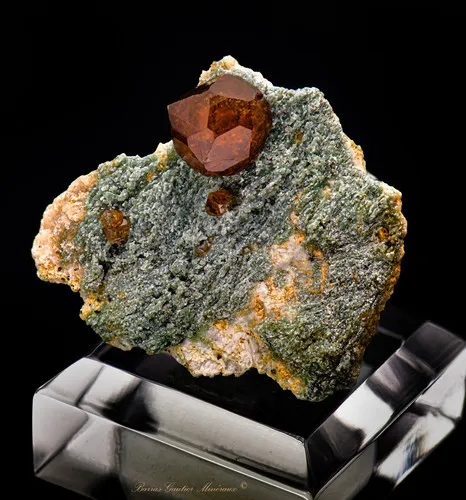 Grossular Garnet series Ougrandite. - image 3