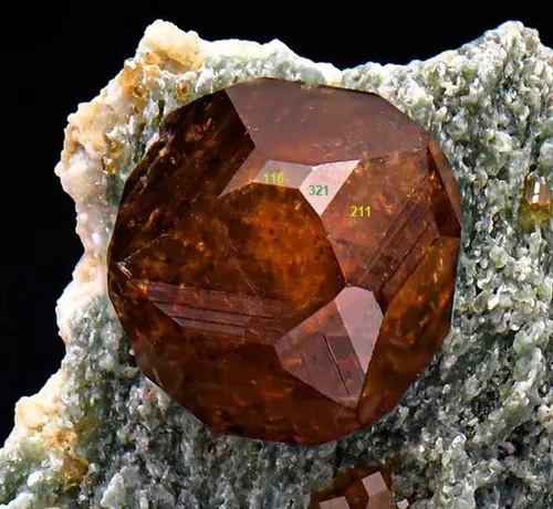 Grossular Garnet series Ougrandite. - image 2