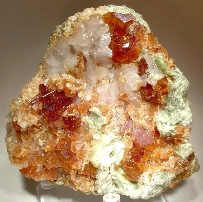 Grossular, Prehnite image