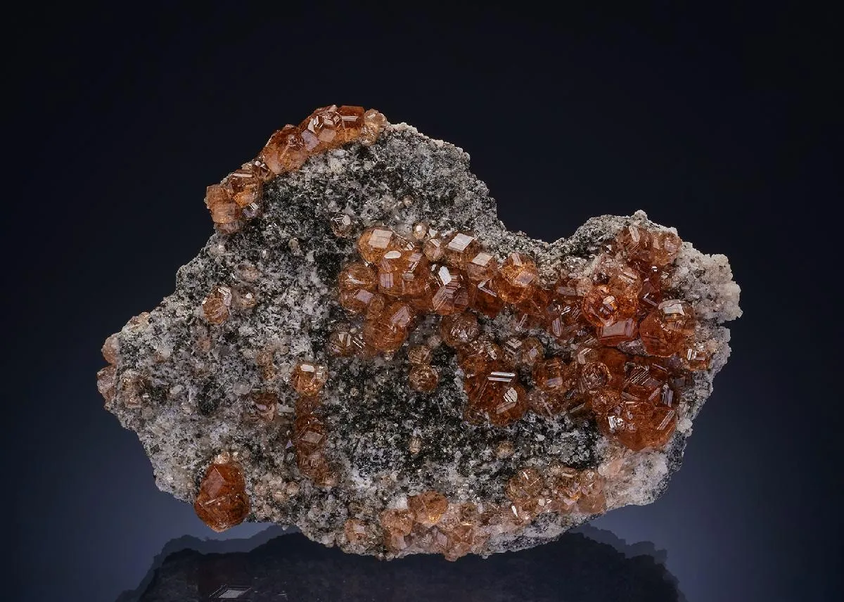 Grossular var. Hessonite - image 1