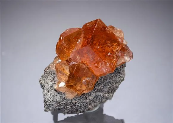 Grossular var. Hessonite image