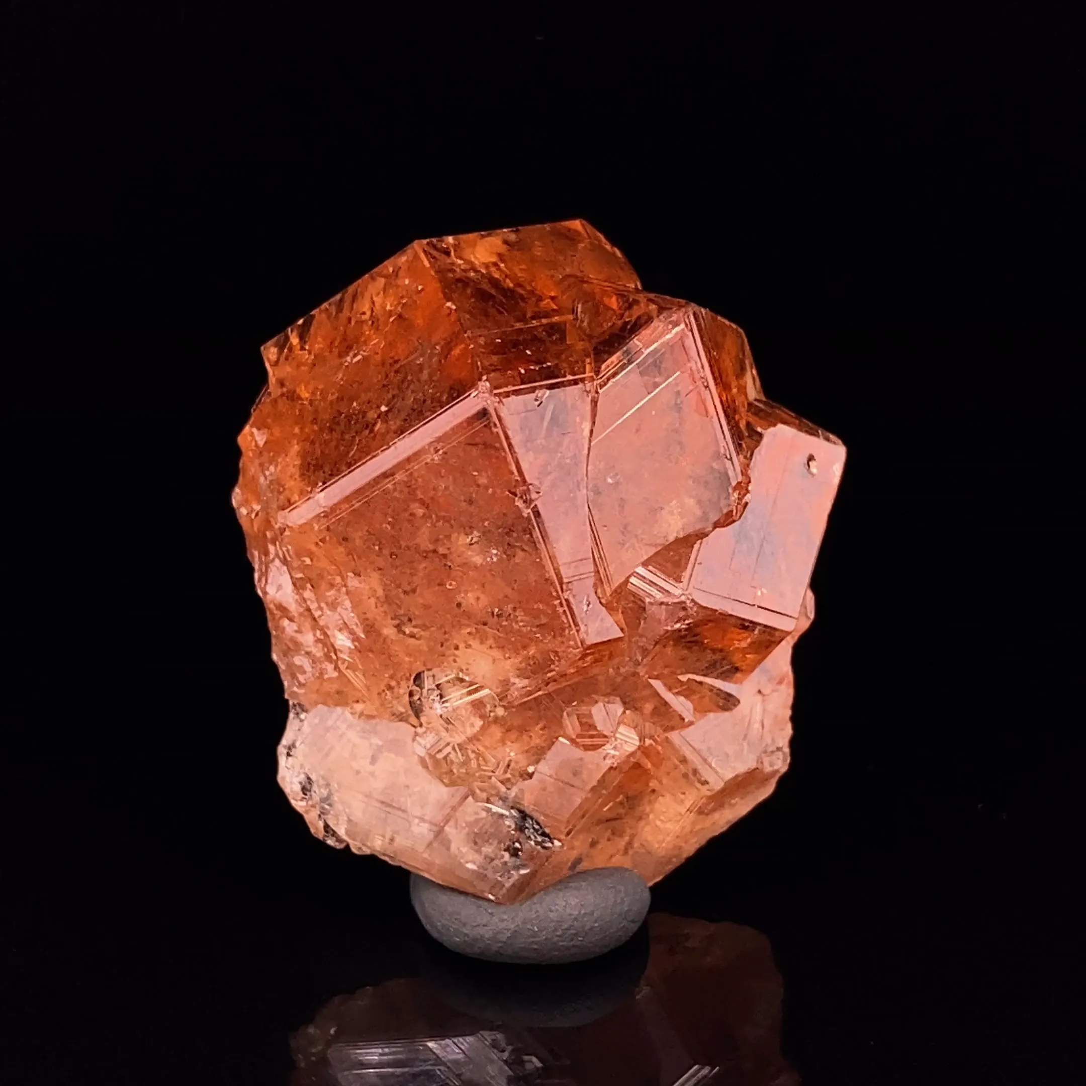 Grossular var. Hessonite - image 2