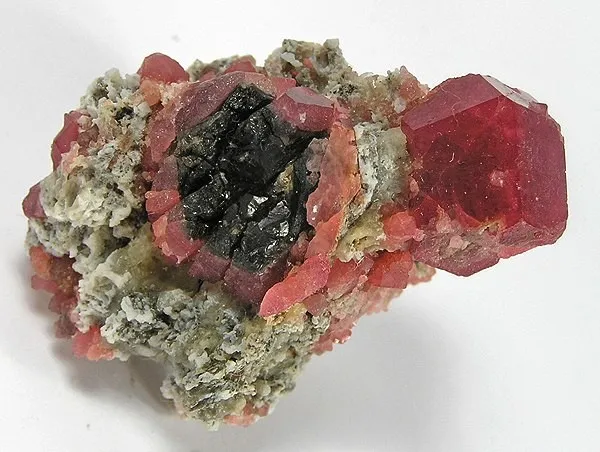 Grossular (Var: Rosolite) image