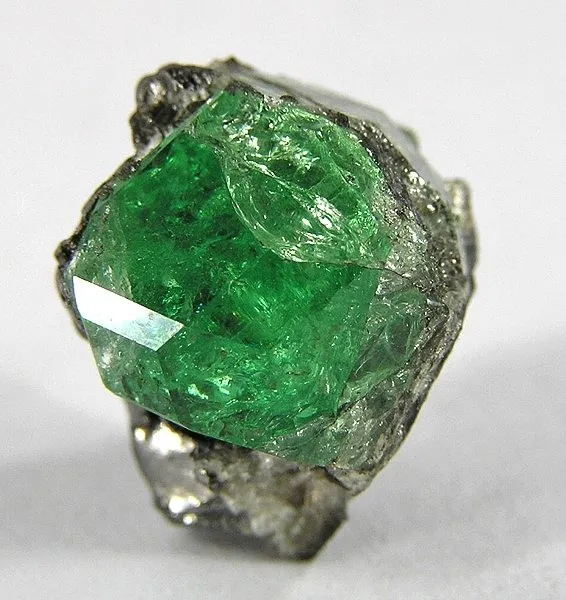 Grossular (Var: Tsavorite) image