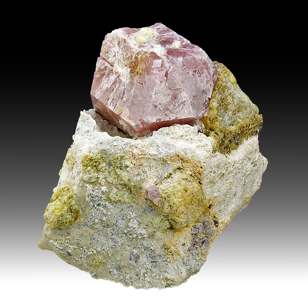 Grossular with Vesuvianite image