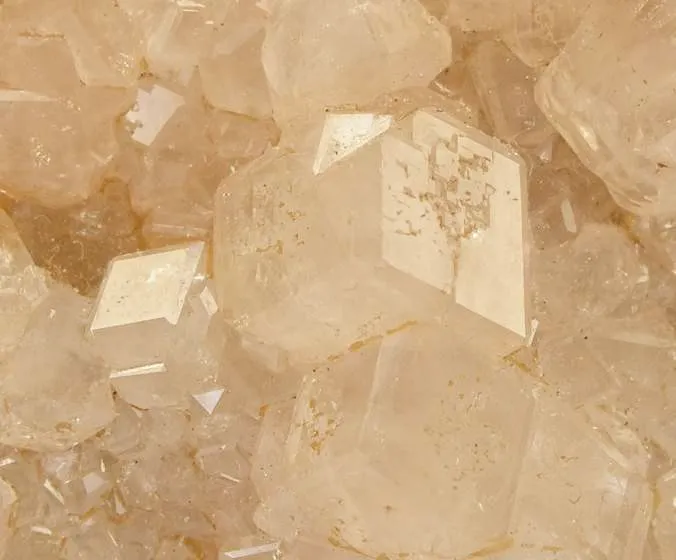Grossularite (Garnet) - image 3